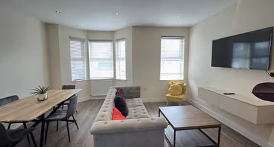 Vibrant and Cosy London Apartment