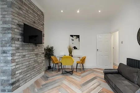 Stylish, Luxury 2 Bed Apartment