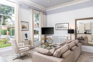 10 Sydneham Road Serviced Apartment
