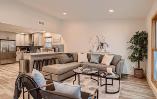 Modern Hideaway Near the Domain