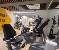 Mahakali Caves Rd, Apartment