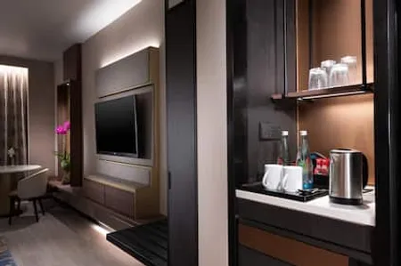 Lotus Rd.  Luxury Serviced Apartment
