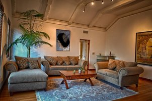 Wilshire Blvd Apartment