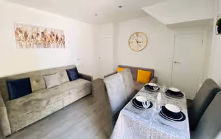 Waun Wen Road by Mia Partners