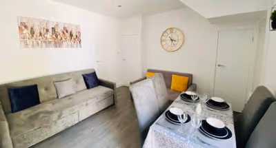 Waun Wen Road by Mia Partners