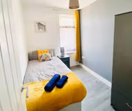 Waun Wen Road by Mia Partners
