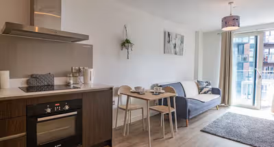 Fully equipped kitchen in 1 bed at Middlewood Locks by Mia Partners