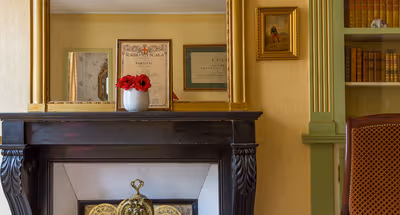 Footsteps from the Tuileries