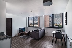 Bright & Modern 1 Bed Apartment by Old Trafford