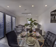 Stylish and Bright 2 Bed Apartment in Ashford