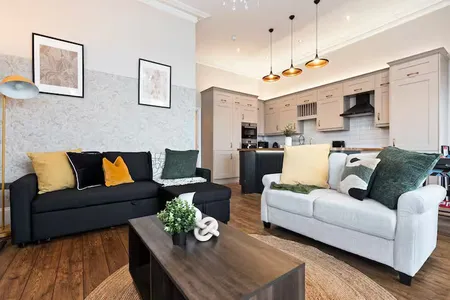 Flat 2 Marine Parade by Mia Partners