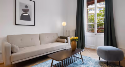 Rue de lathenee Serviced Apartment, Les Eaux