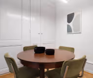 Rue de lathenee Serviced Apartment, Les Eaux