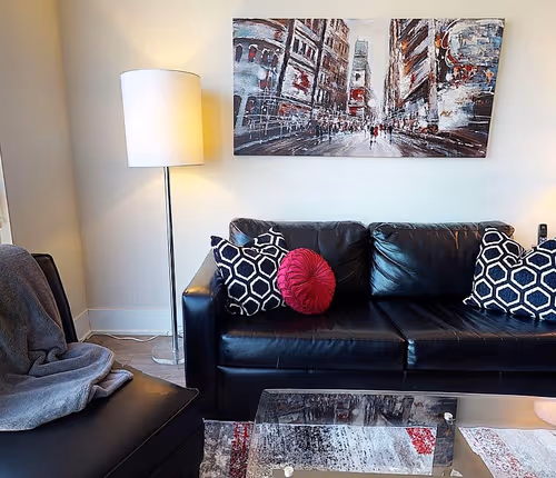 300 Front St Serviced Apartment