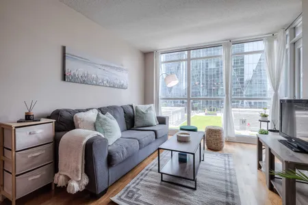 1 bedroom apartment at The Yonge Street Apartment