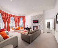 Luxury Bridgehouse Apartment - Waterfront Escape  Canary Wharf Serenity