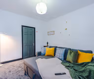 Free Park, Sleeps 8, Stunning Home in Salford