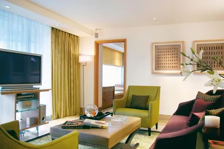 Nariman Point Luxury Serviced Apartment