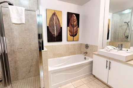 Bremmer Blvd Serviced Apartment