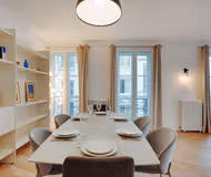 Charming 2-Bedroom Apartment in Monnaie District, Paris 6