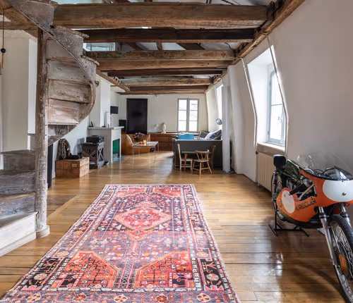 A 17th Century Townhouse in the lively Marais