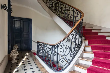 A 17th Century Townhouse in the lively Marais