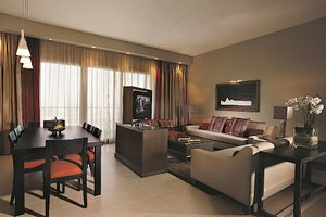 Al Salam Street Serviced Apartment