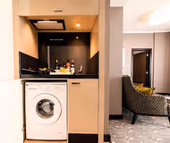 Salam Street Serviced Apartment, Al Zahiyah