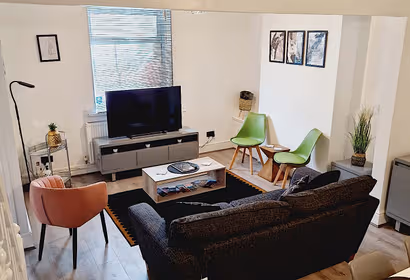 Bright and Modern Merthyr Home
