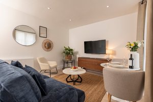 18 Tivoli Mews