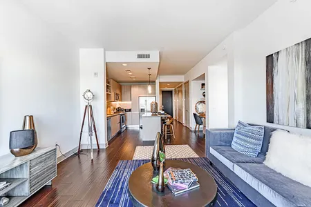 Travis Street  Apartment
