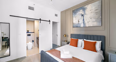 Dubai Marina- Marina Wharf