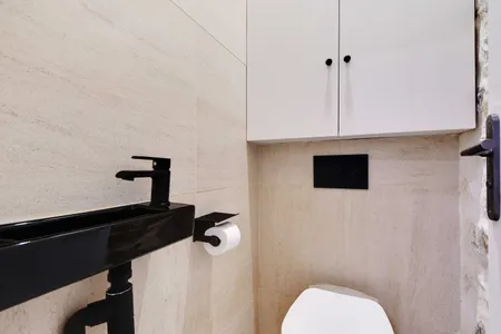 Rue De La Lune Serviced Apartment
