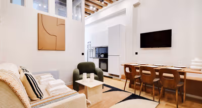 Rue De La Lune Serviced Apartment