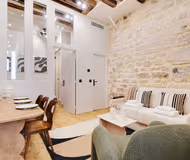 Rue De La Lune Serviced Apartment