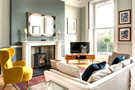 Flat 3, 16 Lansdown