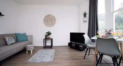 16 North Road Flat 1 living room