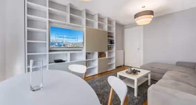 Rue de Service Apartment