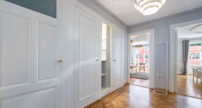 Rue de Service Apartment