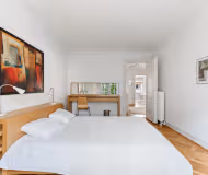 Rue de Service Apartment