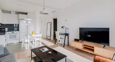 P.º Martiricos, 40 service apartment