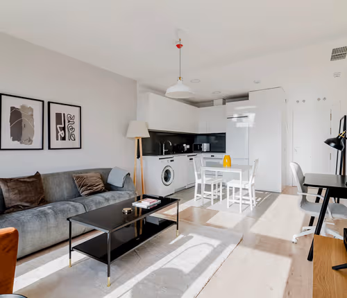 P.º Martiricos, 40 service apartment