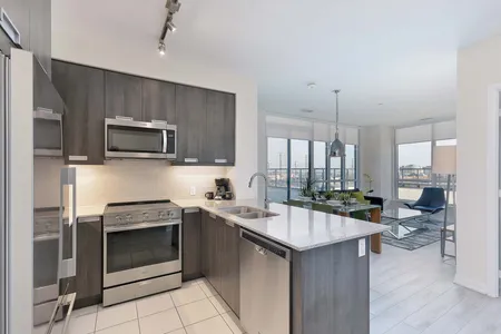 Watergarden Drive Apartment