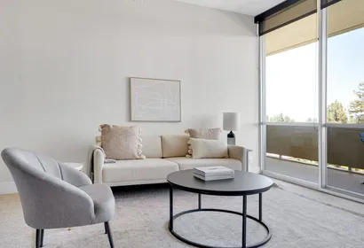 Forest Ave Apartment