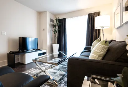 Front Street Apartment