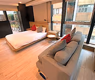 Wellington Street Apartments, Central