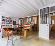 Rue Cherchi: Cobbled Courtyards & Blossoms