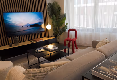 Etang Serviced Apartments