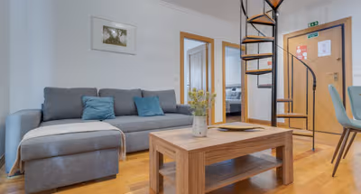 Rua da Ponte service apartment