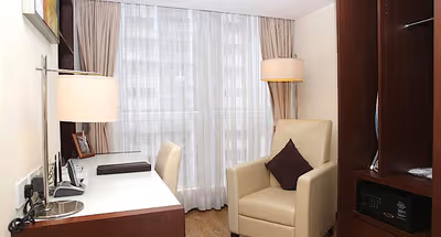 Hennessy Road Apartments, Wan Chai